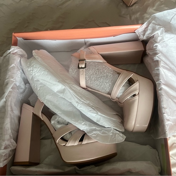 Brand new baby pink chunky hills - Picture 4 of 5